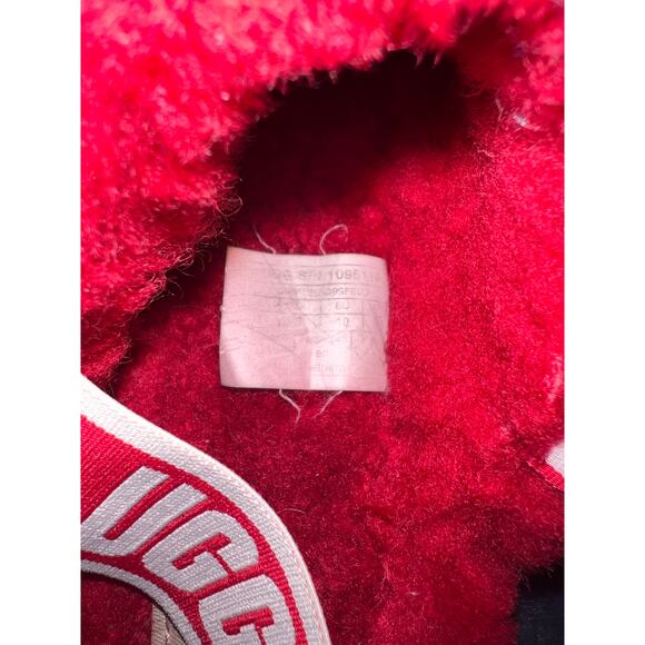 Great Condition Ugg Fluff Yeah Slides Red Womans Size 9 US - Picture 7 of 7